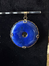 Load image into Gallery viewer, Vintage 14K Yellow Gold Lapis Lazuli Good Fortune Donut Pendant Chinese Symbol