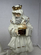 将图片加载到图库查看器,Vintage Bon-Ton Jade Porcelain Nativity Set Featuring The Three Wise Men. Rare