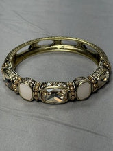 गैलरी व्यूवर में इमेज लोड करें, HEIDI DAUS Grand Slam Golden Shadow Crystal Deco Bracelet Large #9