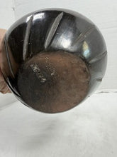 Charger l'image dans la galerie, Vintage Native American Santa Clara Pueblo Blackware Wedding Vase 7.5” Tall