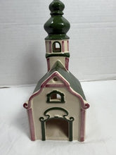 Charger l'image dans la galerie, Vintage Leyk Lichthäuser "Barock-Kirche" Hand-Painted Ceramic Church Tea Light Holder — Green, Signed