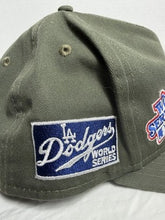 Charger l'image dans la galerie, Vintage New Era Los Angeles Dodgers 1981 & 1988 World Series Commemorative Green Cap