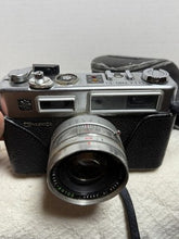Charger l'image dans la galerie, Vintage Yashica Electro 35 GSN 35mm Rangefinder Film Camera – Made in Japan