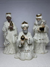 将图片加载到图库查看器,Vintage Bon-Ton Jade Porcelain Nativity Set Featuring The Three — Jade, vintage