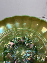 Charger l'image dans la galerie, Vintage Green Carnival Glass Ruffled Serving Bowl Footed Iridescent