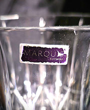 गैलरी व्यूवर में इमेज लोड करें, Marquis by Waterford 9.5" Vertical Starburst Cut Crystal Vase – Brilliant Elegance in Glass