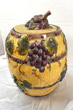 गैलरी व्यूवर में इमेज लोड करें, Pacific Rim Sonoma Grape Cookie Jar Wine Barrel Ceramic Hand-Painted Discontinued Pattern