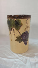 गैलरी व्यूवर में इमेज लोड करें, Pacific Rim Grape Wine Cooler / Utensil Holder – Hand-Painted Vintage Ceramic Sonoma Collection
