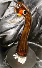 गैलरी व्यूवर में इमेज लोड करें, Murano-Style Hand-Blown Amber Art Glass Duck Figurine with Bullicante Detail