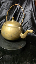 将图片加载到图库查看器,Vintage Solid Brass Floral Etched Teapot with Swing Handle