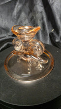 将图片加载到图库查看器,Vintage Fostoria Pink Depression Glass Scroll Candlestick Holder