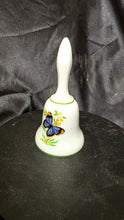 将图片加载到图库查看器,Vintage Westmoreland Milk Glass Butterfly Bell