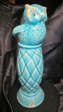将图片加载到图库查看器,Vintage Blue Crackle Glaze Owl Figurine on Textured Pedestal Base