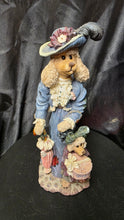 Load image into Gallery viewer, 1998 Boyds Bears Folkstone #2875 Francoise & Suzanne Crem de LaChien Figurine