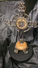 गैलरी व्यूवर में इमेज लोड करें, Rustic Wrought Iron Style Christian Cross on Decorative Resin Base