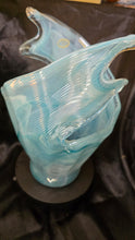 गैलरी व्यूवर में इमेज लोड करें, Murano Art Glass Handkerchief Vase – Celadon & Turquoise Seafoam Waves