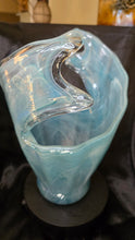 गैलरी व्यूवर में इमेज लोड करें, Murano Art Glass Handkerchief Vase – Celadon & Turquoise Seafoam Waves