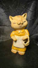将图片加载到图库查看器,Vintage Mid-Century Anthropomorphic Cat Maid Figurine with Basket