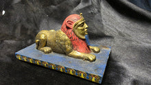 将图片加载到图库查看器,Egyptian Revival Sphinx Trinket Box Lid Gold Blue Resin Decor