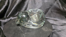 Charger l'image dans la galerie, Vintage Clear Glass Sleeping Cat Votive Holder Cozy Curled Kitty Candle Accent