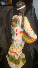 将图片加载到图库查看器,Vintage 1978 Native American Woman & Child Figurine Kendrick Style Sculpture