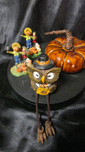 将图片加载到图库查看器,Rustic Fall Decor Bundle Owl Sitter Pumpkin Scarecrow Figurines