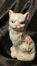 将图片加载到图库查看器,Vintage Lusterware Persian Cat Figurine Pink Rose Iridescent Glaze