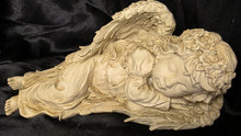 गैलरी व्यूवर में इमेज लोड करें, Design Toscano Style Sleeping Cherub Angel Garden Statue Resin 12 Inch