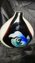 Cargar imagen en el visor de la galería, Vintage Hand-Blown Studio Art Glass Abstract Swirl Vase