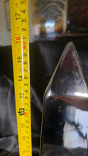 Cargar imagen en el visor de la galería, Modern Metallic Chrome Obelisk Sculpture Statue