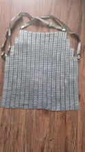 Charger l'image dans la galerie, Vintage Metal Butcher Protective Apron Chain Plate Cut Resistant Armor