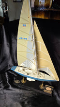 Load image into Gallery viewer, Dennis Conner Stars & Stripes '87 US-55 America's Cup Sailboat Model