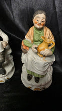 गैलरी व्यूवर में इमेज लोड करें, Vintage Hand-Painted Bisque Porcelain Elderly Couple Figurine Set – Peasant Man & Woman