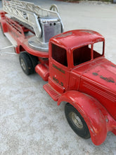 Cargar imagen en el visor de la galería, Vintage Smith Miller 1950s Mack SMFD No 3 Aerial Ladder Fire Truck Pressed Steel