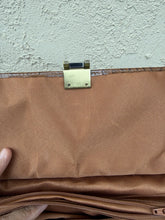 Cargar imagen en el visor de la galería, Assots London Genuine Leather Croc Embossed Satchel Handbag Tan Brown Crossbody