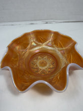गैलरी व्यूवर में इमेज लोड करें, Antique Dugan Ski Star Peach Opalescent Carnival Glass Ruffled Bowl 1910