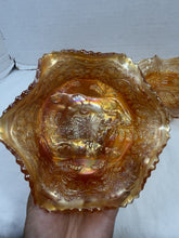 गैलरी व्यूवर में इमेज लोड करें, Antique Fenton Marigold Carnival Glass Panther Footed Berry Bowls Set of 3