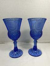 Load image into Gallery viewer, Vintage 1976 Avon Fostoria Cobalt Blue George Martha Washington Goblets Pair