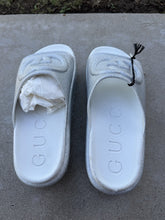 Load image into Gallery viewer, GUCCI Miami Metallic Glitter Interlocking G Platform Slide Sandals Gray Rubber