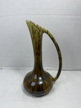 गैलरी व्यूवर में इमेज लोड करें, Vintage Blue Mountain Pottery Harvest Gold Drip Glaze Pitcher Ewer Vase Canada