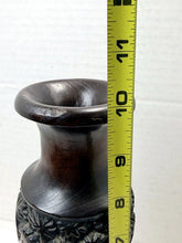 गैलरी व्यूवर में इमेज लोड करें, Vintage Handcrafted Dark Wood Open-Work Safari Elephant Palm Tree Vase