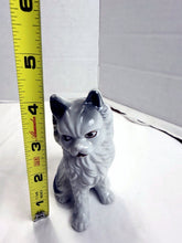 Charger l'image dans la galerie, Vintage Homco Gray White Porcelain Longhair Cat Figurine Made in Japan