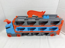 将图片加载到图库查看器,Hot Wheels Speedway Hauler (GVG37) Storage - front view