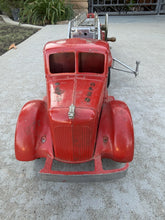 Cargar imagen en el visor de la galería, Vintage Smith Miller 1950s Mack SMFD No 3 Aerial Ladder Fire Truck Pressed Steel