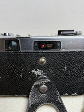Load image into Gallery viewer, Vintage Yashica Electro 35 GSN 35mm Rangefinder Camera Made in Japan AS-IS