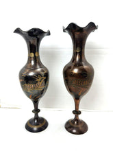 गैलरी व्यूवर में इमेज लोड करें, Pair Vintage Brass Gazelle Wheat Vases Art Deco Style Handmade in India