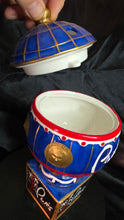 Load image into Gallery viewer, Vintage Paris Las Vegas Hotel Hot Air Balloon Souvenir Ceramic Collectible Drink Cup with Lid by Progressive Specialty Glass Co.