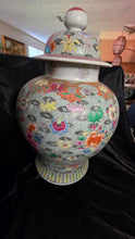 Charger l'image dans la galerie, Chinese Famille Rose “Thousand Flowers” Temple Jar – Hand-Painted Porcelain Artistry