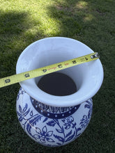 Load image into Gallery viewer, Land Paradiso Blue & White Chinoiserie Porcelain Fishtail Vase