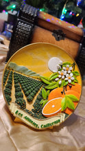 Cargar imagen en el visor de la galería, Collector Plate Los Angeles Citrus Orange